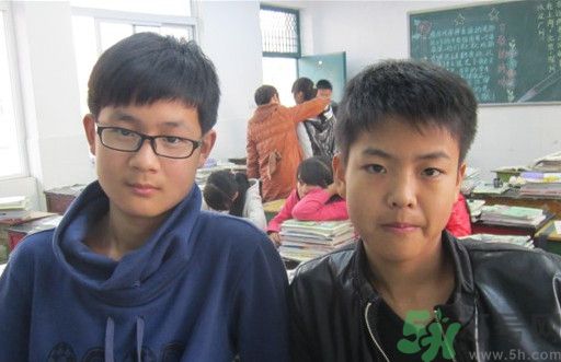 我13歲有點色怎么辦？我13歲有點色正不正常？