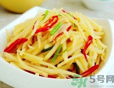 土豆皮變綠還可以吃？土豆發(fā)青吃了會(huì)中毒嗎？