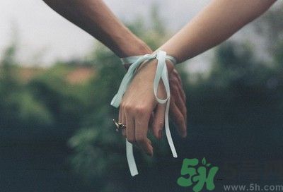 用醋泡手可以護(hù)膚嗎？怎么用醋泡手？