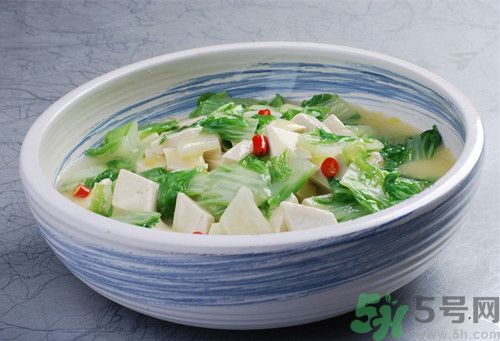 包菜和豆腐能一起吃嗎?包菜和豆腐同食會(huì)怎么樣