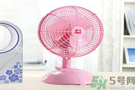 吹電風(fēng)扇頭痛是怎么回事？吹電風(fēng)扇頭痛怎么辦？