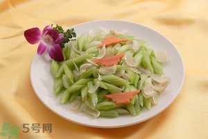 芹菜對(duì)胃好嗎？芹菜對(duì)胃病的作用？