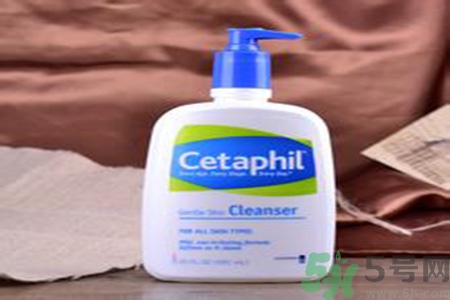 cetaphil絲塔芙溫和無泡潔面乳適合什么膚質？cetaphi潔面乳敏感膚質可以用嗎？