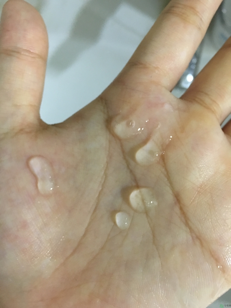 春雨和水光面膜哪個好？春雨面膜和水光面膜哪個好？