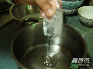 水晶月餅用的什么粉？水晶月餅的做法及配方