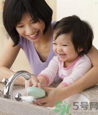 秋季幼兒如何預(yù)防感冒？秋季幼兒感冒怎么辦？