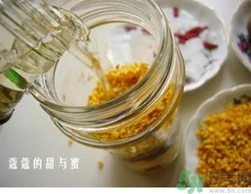 桂花酒可以加蜂蜜嗎？桂花酒可以和蜂蜜一起吃嗎？