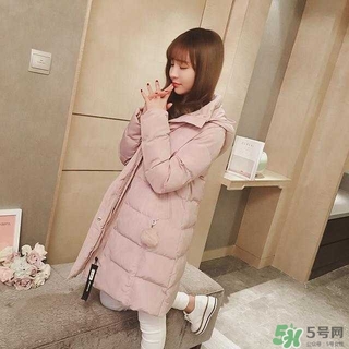 小個(gè)子女生適合穿什么羽絨服？個(gè)子矮的女生適合什么羽絨服