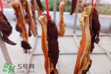 熏肉怎么熏才香？正宗熏肉用什么材料熏？