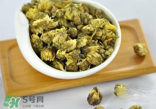 金銀花和菊花哪個去火效果好一些？金銀花和菊花茶哪個好？