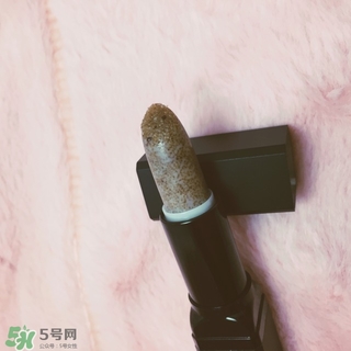 elf唇部磨砂膏怎么用？e.l.f唇部磨砂膏使用心得