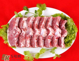 羊肉有點(diǎn)發(fā)臭還能吃嗎？羊肉有點(diǎn)臭味怎么去除？