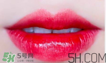 蘭蔻和雅詩(shī)蘭黛口紅哪個(gè)好？雅詩(shī)蘭黛和蘭蔻口紅對(duì)比