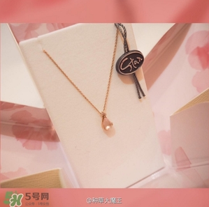 star jewelry2017櫻花限定多少錢？star jewelry櫻花項(xiàng)鏈?zhǔn)宙渻r(jià)格