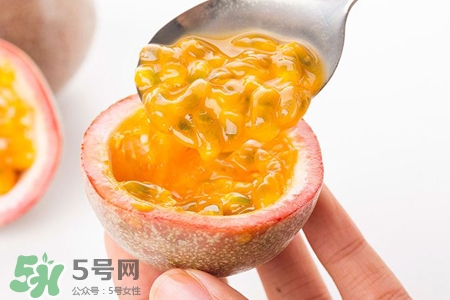 百香果泡水好喝嗎？百香果泡水什么味道？