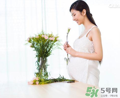 孕婦濕疹能用艾草洗嗎？孕婦濕疹能用艾葉嗎？