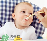 寶寶輔食要加鹽嗎？寶寶輔食能不能加鹽？