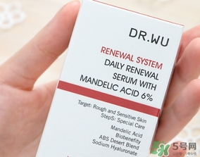 dr.wu杏仁酸18和6哪個(gè)好？dr.wu達(dá)爾夫杏仁酸18和6區(qū)別