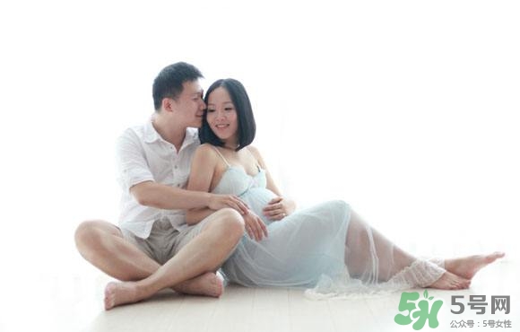 孕婦能抹護(hù)膚品嗎？孕婦能化妝嗎？