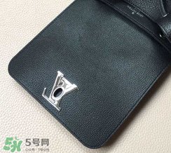 lv lockme包包怎么辨別真?zhèn)?？lv lockme包包真假鑒定