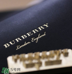 burberry dk88鎖頭包正品多少錢？巴寶莉dk88包專柜價格