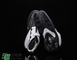 reebok answer4復(fù)刻版在哪買？銳步艾弗森戰(zhàn)靴復(fù)刻哪里有賣？