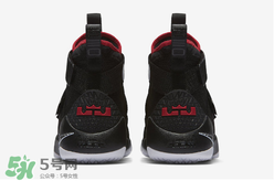 nike lebron soldier 11 bred多少錢？耐克士兵11黑紅配色專柜價格