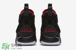 nike lebron soldier 11 bred耐克士兵11黑紅配色什么時候發(fā)售？