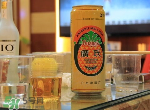 菠蘿啤是碳酸飲料嗎？菠蘿啤不能和什么一起吃？