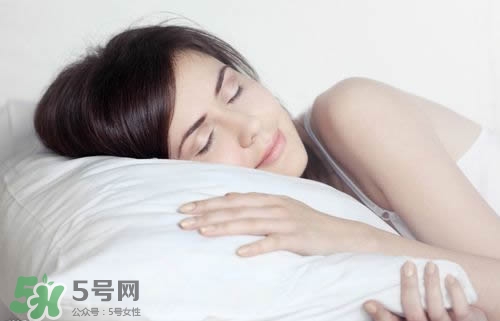 孕婦熬夜對胎兒有什么影響？孕婦熬夜的危害