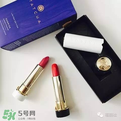 tatcha梅子粉好看嗎？tatcha白管口紅梅子粉試色