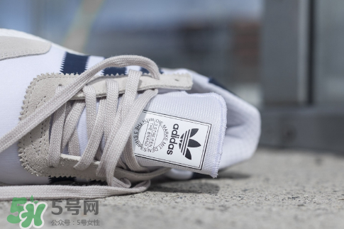 adidas iniki runner多少錢(qián)？阿迪達(dá)斯復(fù)古跑鞋專柜價(jià)格