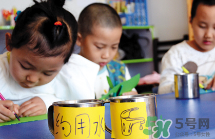 寶寶不去幼兒園怎么辦？寶寶不去幼兒園哭鬧怎么勸導(dǎo)？