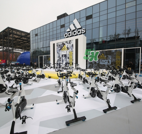 adidas阿迪達(dá)斯運(yùn)動(dòng)體驗(yàn)迷你品牌中心是干什么的？