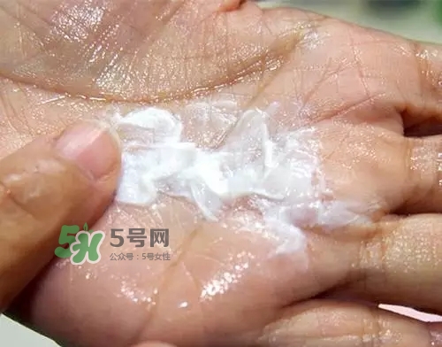 親潤孕婦護(hù)膚品怎么樣？親潤豆乳補(bǔ)水系列好用嗎？