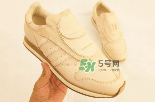 adidas by hender scheme聯(lián)名皮革運動鞋多少錢_發(fā)售時間