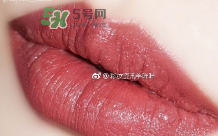 Gurlain KissKiss Matte嬌蘭霧面唇膏M330和M307試色