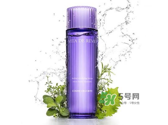 dermafirm德妃紫蘇水變色怎么回事？德妃紫蘇水什么顏色？