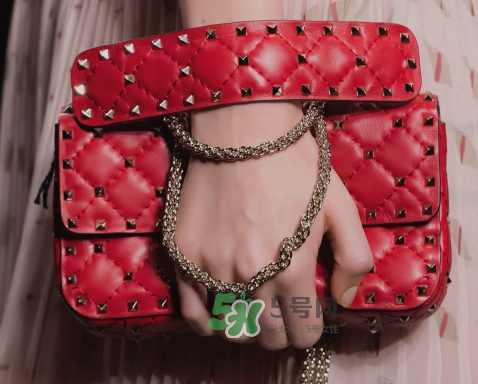 rockstud spike是什么品牌？rockstud spike耐用嗎？