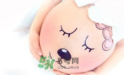 孕晚期肚子硬硬的是怎么回事？孕晚期肚子發(fā)緊發(fā)硬