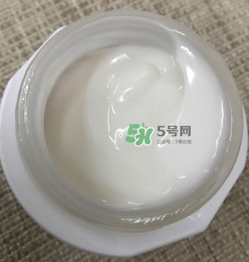 薇姿水光煥白乳霜怎么樣？薇姿水光煥白乳霜好用嗎？