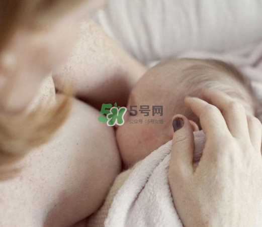 母乳喂養(yǎng)會積食嗎？純母乳喂養(yǎng)的寶寶會積食嗎？