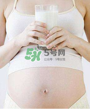 孕婦奶粉和普通奶粉的區(qū)別  懷孕必須喝孕婦奶粉嗎？