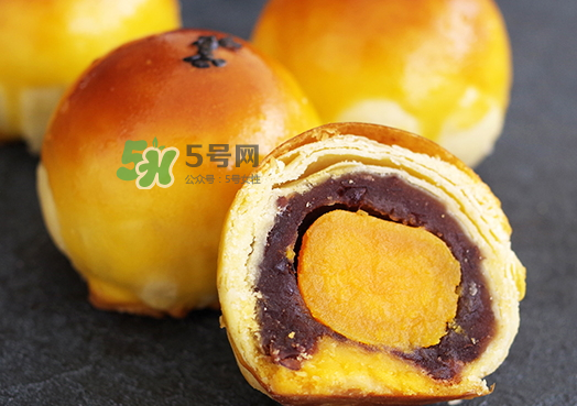 蛋黃酥多少錢(qián)一個(gè)？蛋黃酥多少錢(qián)一盒？