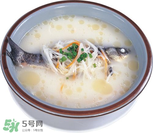 鯽魚湯怎么去腥味？鯽魚湯熬多長時間最好？