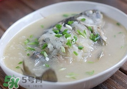 孕婦喝鯽魚(yú)湯上火嗎？孕婦喝鯽魚(yú)湯會(huì)發(fā)胖嗎？