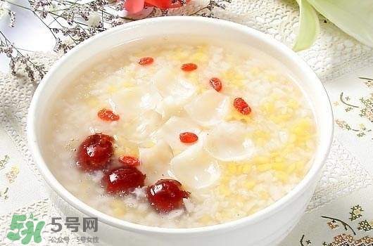 寶寶多大能吃調(diào)料？給寶寶輔食加調(diào)料的原則