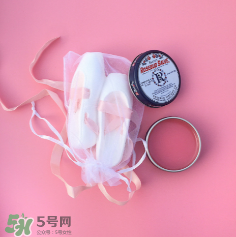 Rosebud Salve玫瑰花蕾膏潤唇膏怎么樣？Rosebud Salve潤唇膏測評