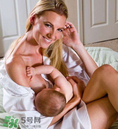 寶寶突然不吃母乳了怎么回事？寶寶不吃母乳是為什么？