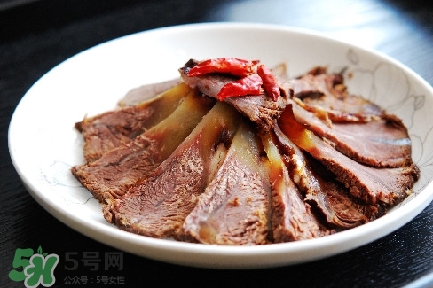 牛腱子肉是哪個部位？醬牛肉都要用什么材料